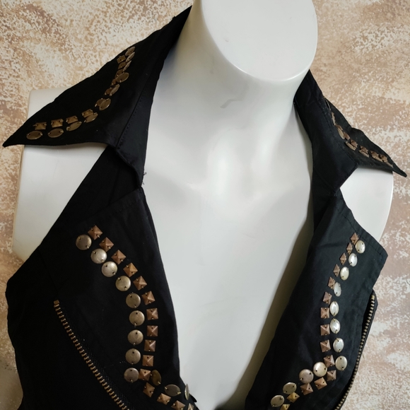 Halter Vest Top - Picture 2 of 7